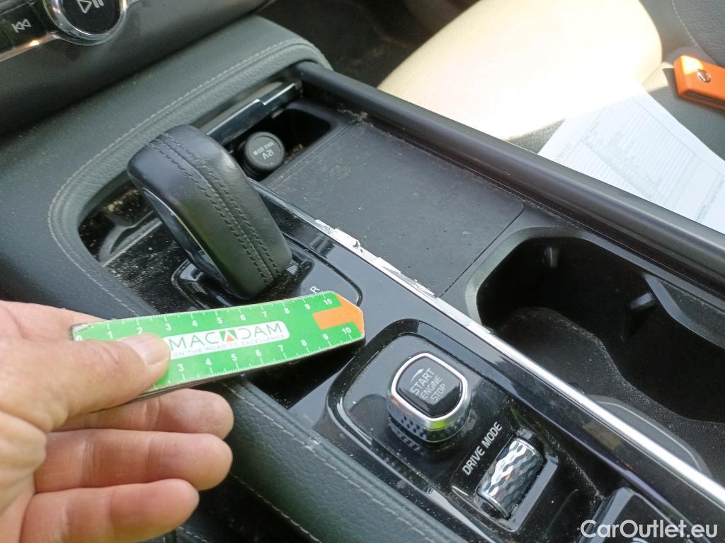  Volvo  XC90 VOLVO  / 2019 / 5P / todoterreno 2.0 B5 D AWD Momentum Auto #1