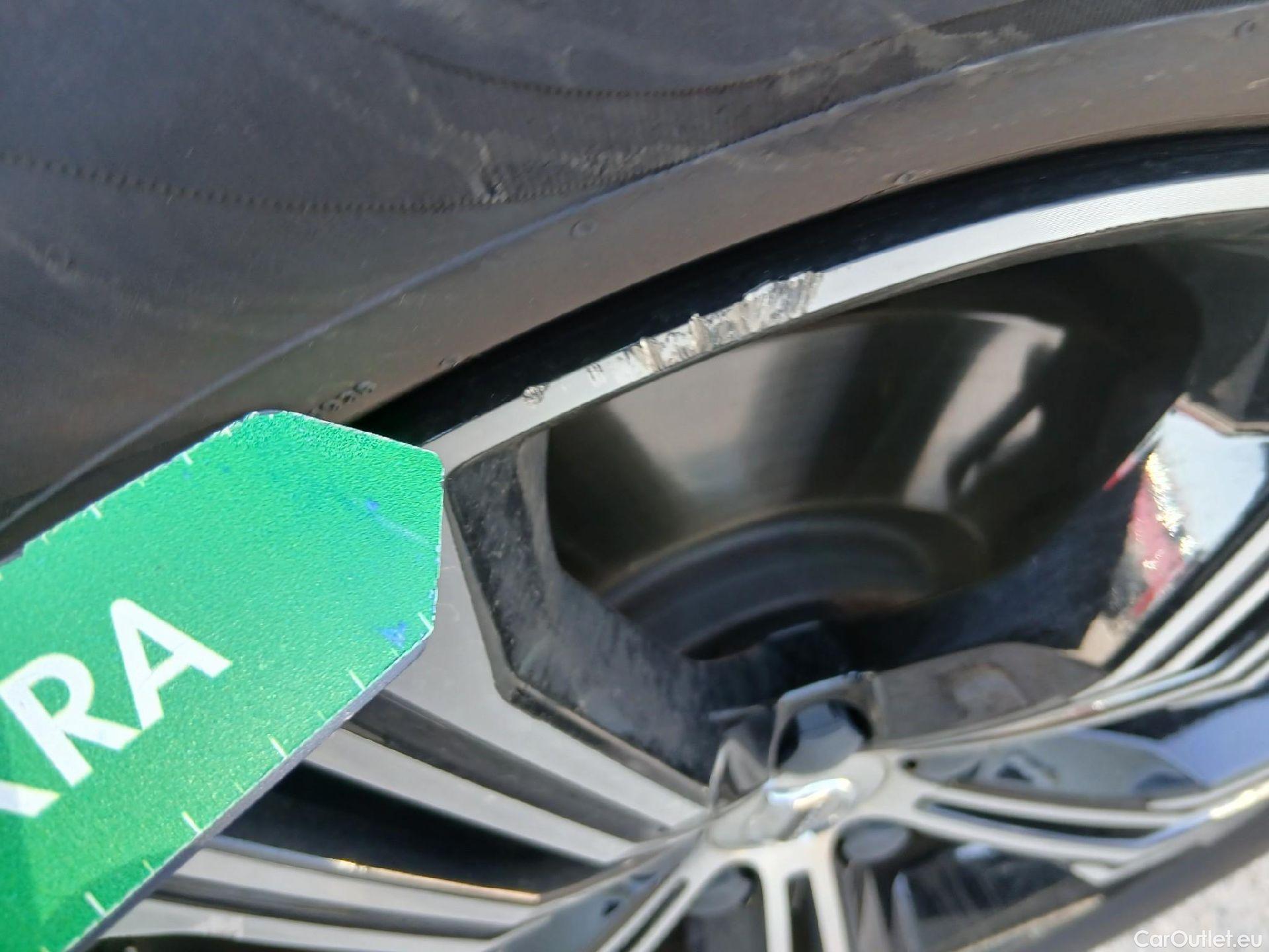  Volvo  XC 40 VOLVO XC40 / 2017 / 5P / todoterreno 1.5 T4 Twin Recharge Inscription Auto #36