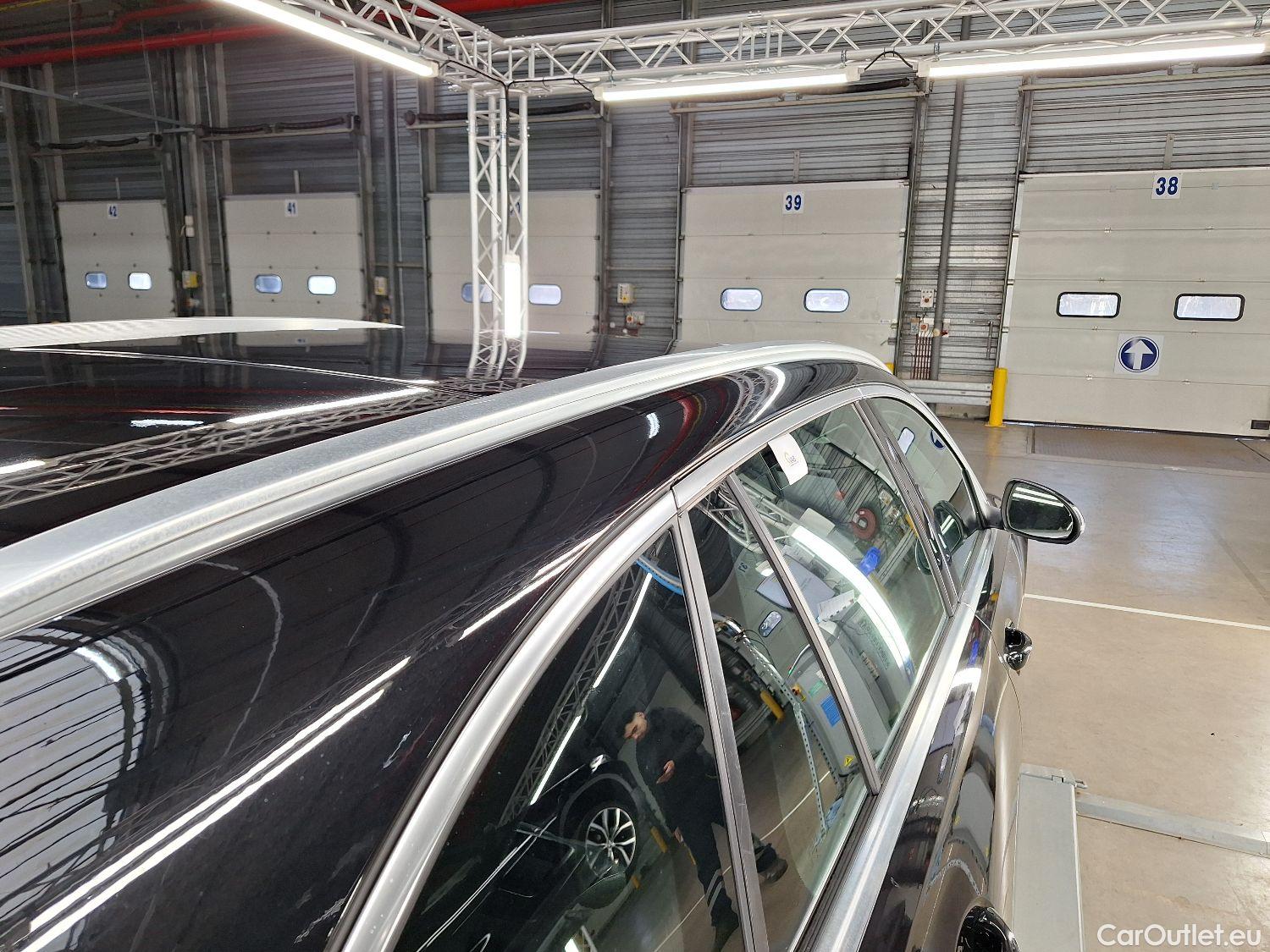  Mercedes  C-Klasse Mercedes, C-Class Break '21, Mercedes-Benz  Break C 200d Luxury Line 5d #42