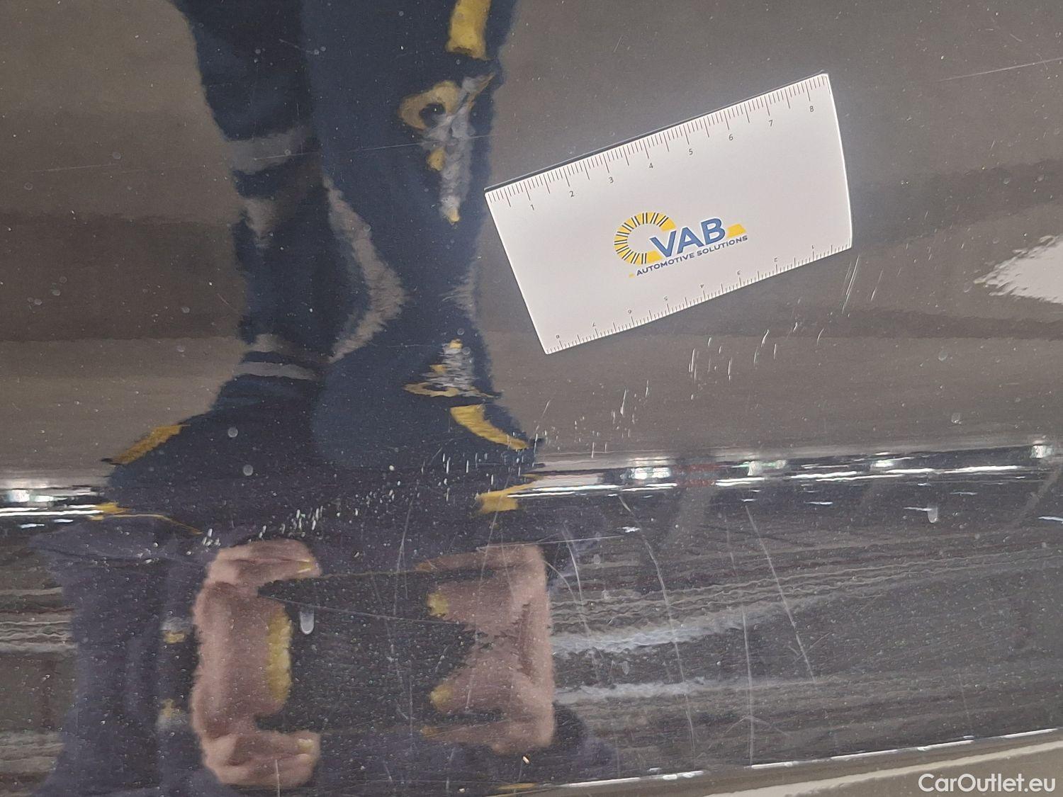  Volvo  XC 40 Volvo, XC40 '17 PHEV, Volvo XC40 T4 Recharge Geartronic R-Design 5d #27