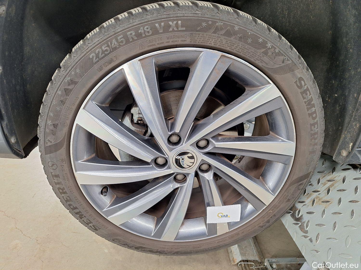  Skoda  Octavia Skoda,  Combi '20, Skoda  Combi 1.5 TSI 110kW Clever+ 5d #63