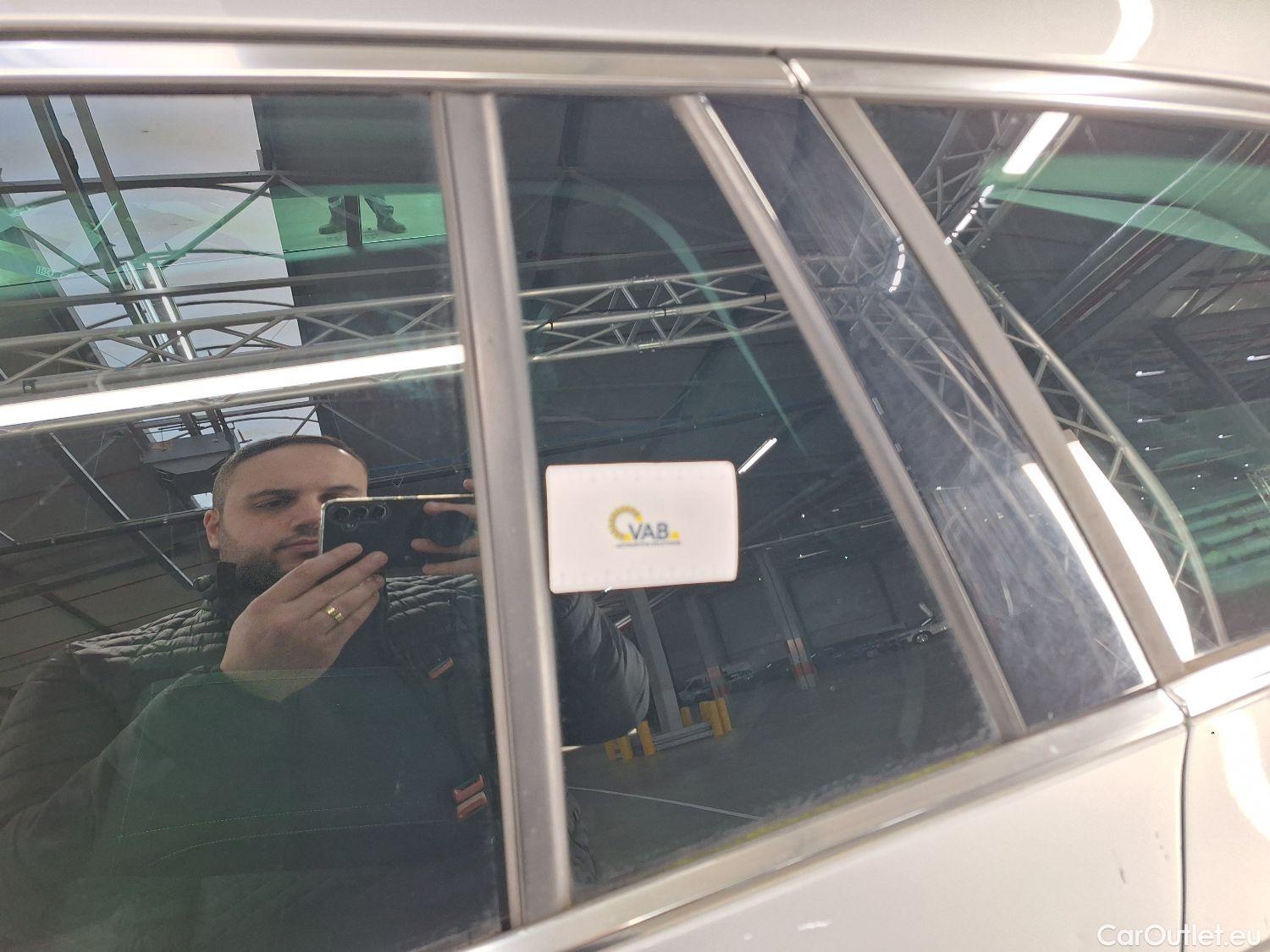  Skoda  Superb Skoda,  Combi FL'19, Skoda  Combi 2.0 CRTDI 90kW DSG7 Clever 5d #56