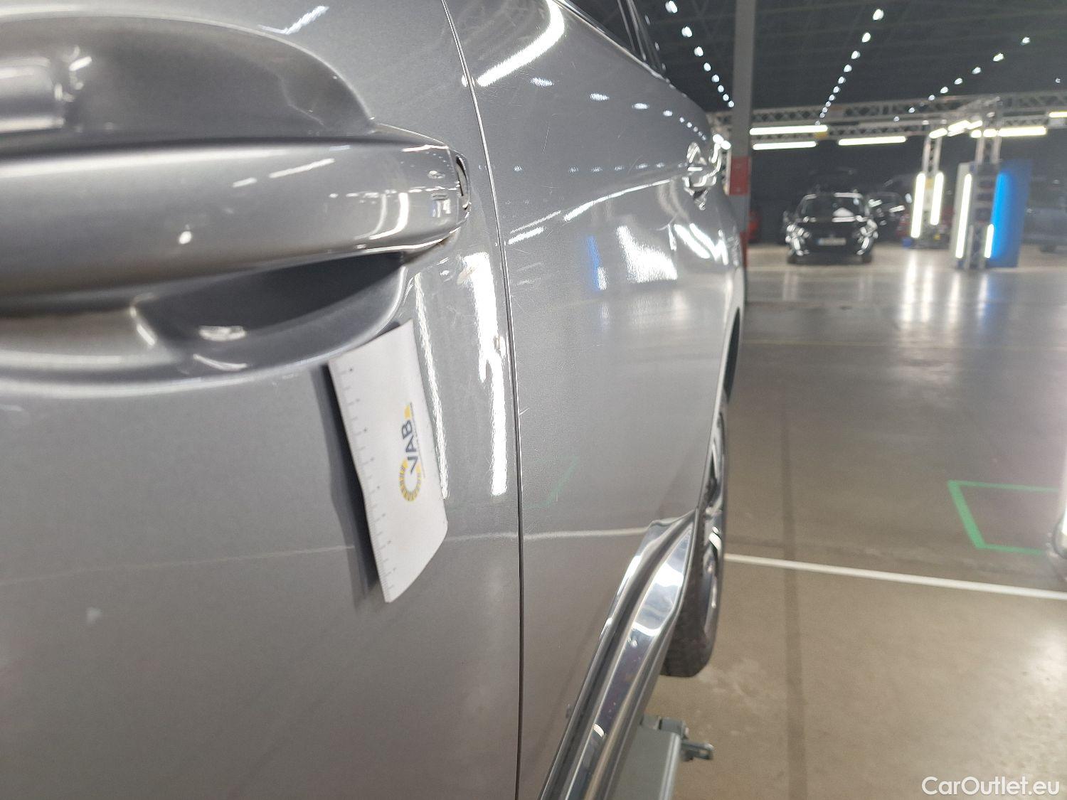  Peugeot  5008 Peugeot,  '16, Peugeot  1.5 BlueHDi 96kW S&S EAT8 GT Line 5d 7pl #35