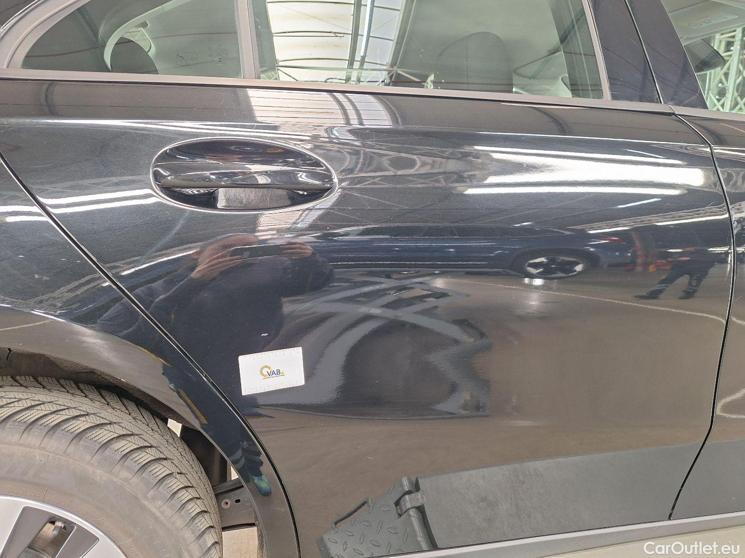  Mercedes  A-Klasse Mercedes, A-Class Berline '18, Mercedes-Benz  Limousine A 180d Business S #7