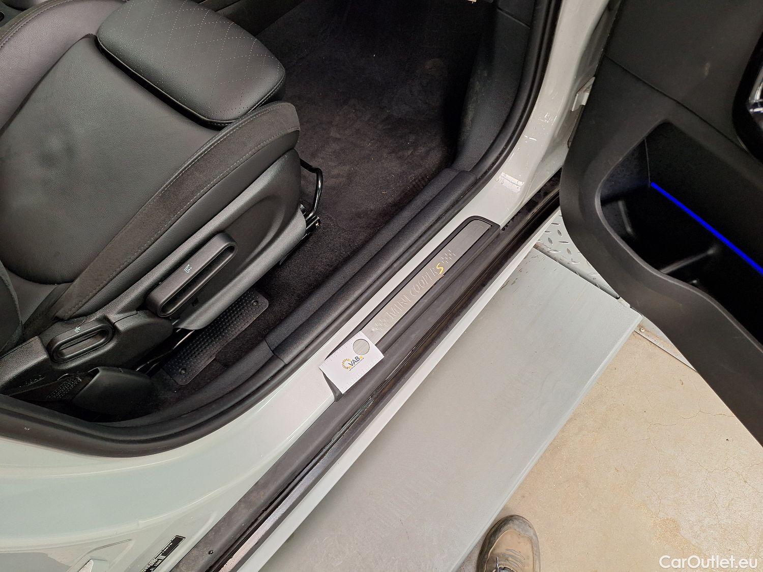  Mini  Countryman MINI, Mini Country.16 PHEV, Mini  Cooper S E ALL4 AT 5d #34