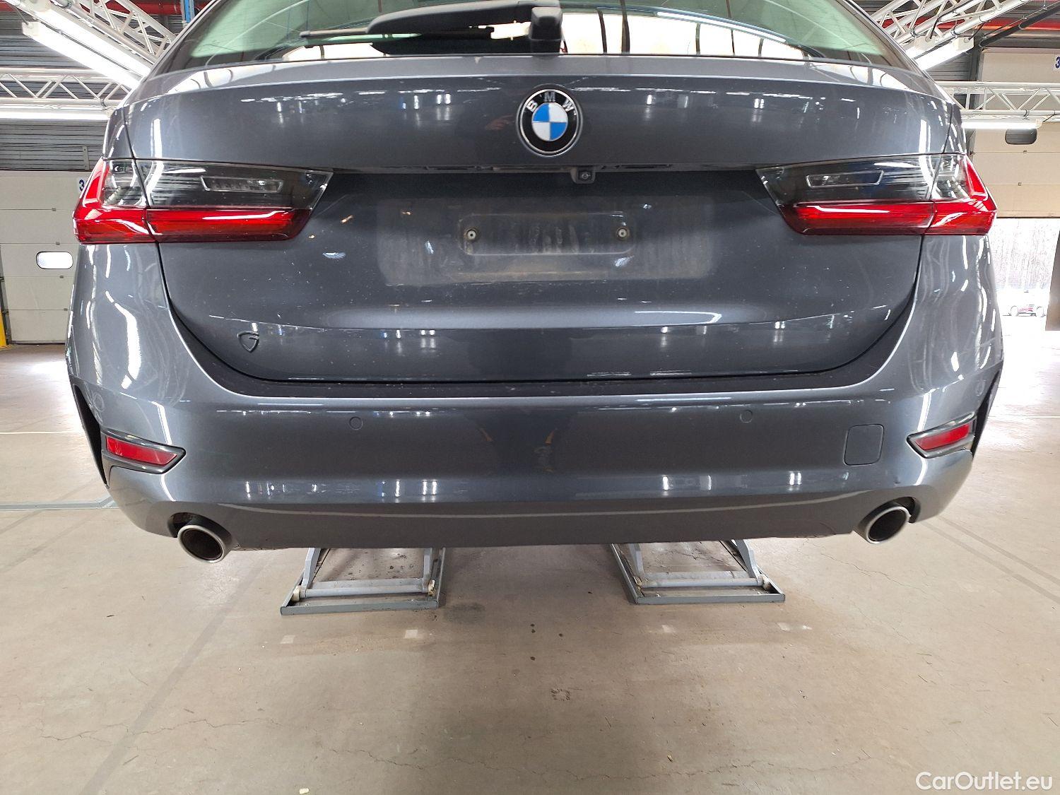  Bmw  Serie 3 BMW, 3-serie Touring '18, BMW 3 Reeks Touring 318dA (100 kW) 5d #37