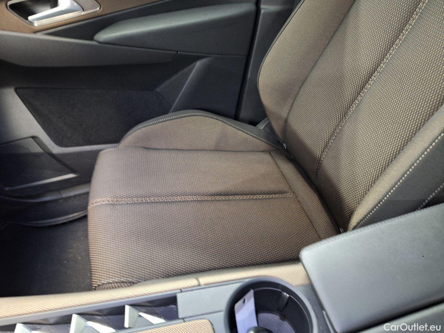  DS  DS7 DS,  CB '17, DS 7 Crossback 1.5 BlueHDi 130 Automatic Bastille  #32