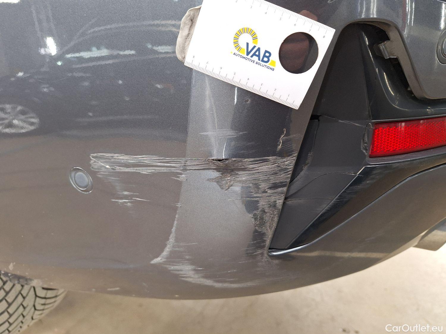  Bmw  Serie 3 BMW, 3-serie Touring '18, BMW 3 Reeks Touring 318dA (100 kW) 5d #40