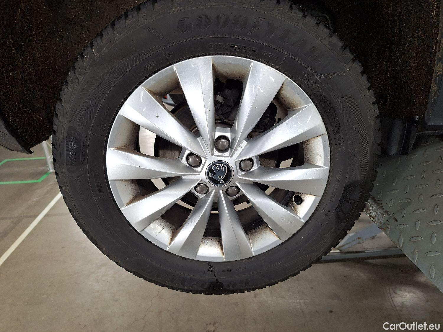  Skoda  Karoq Skoda,  '17, Skoda  1.0 TSI 81kW Ambition 5d #7