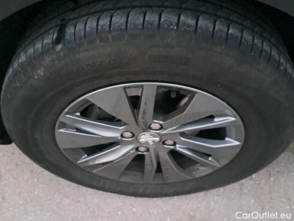  Peugeot  2008 PEUGEOT  / 2019 / 5P / todoterreno Active Pack BlueHDI 81kW (110CV) #11