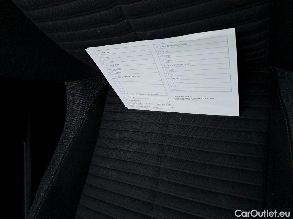  Peugeot  2008 PEUGEOT  / 2019 / 5P / todoterreno Active Pack BlueHDI 81kW (110CV) #2