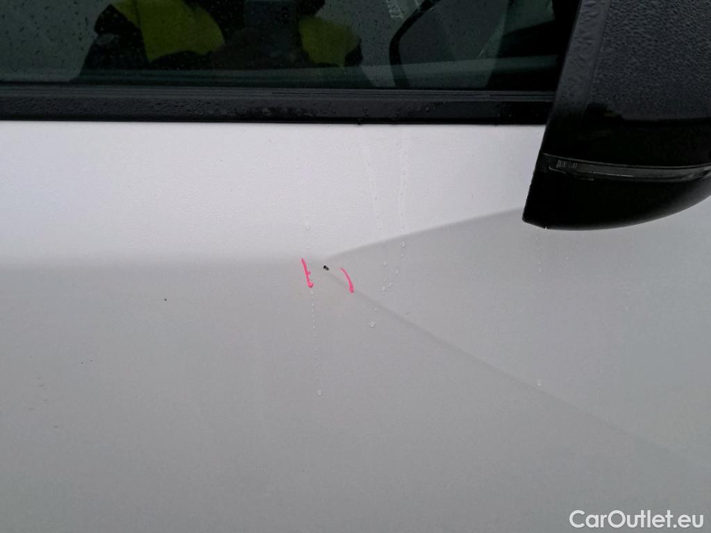  Peugeot  2008 PEUGEOT  / 2019 / 5P / todoterreno Active Pack BlueHDI 81kW (110CV) #13