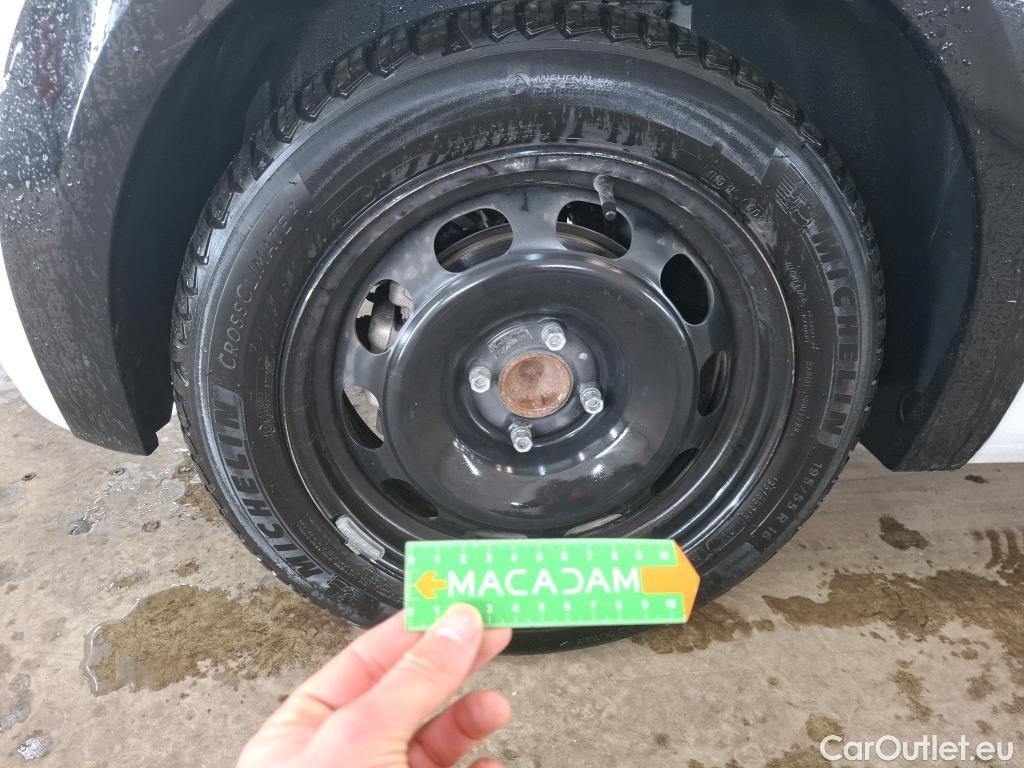  Peugeot  208  (e-) Active Business 50kWh BVA #13