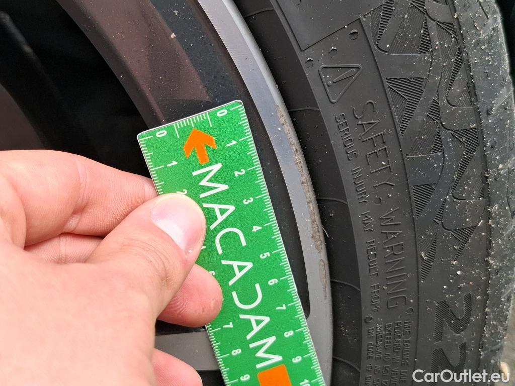  Bmw  Serie 1 BMW Série 1 / 2019 / 5P / Berline 116i DKG7 Business Design #15