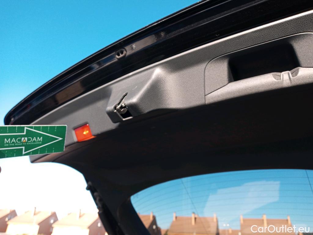  Mercedes  G-Klasee MERCEDES-BENZ GLC Coupé / 2019 / 5P / coupé GLC 300 d 4MATIC #8