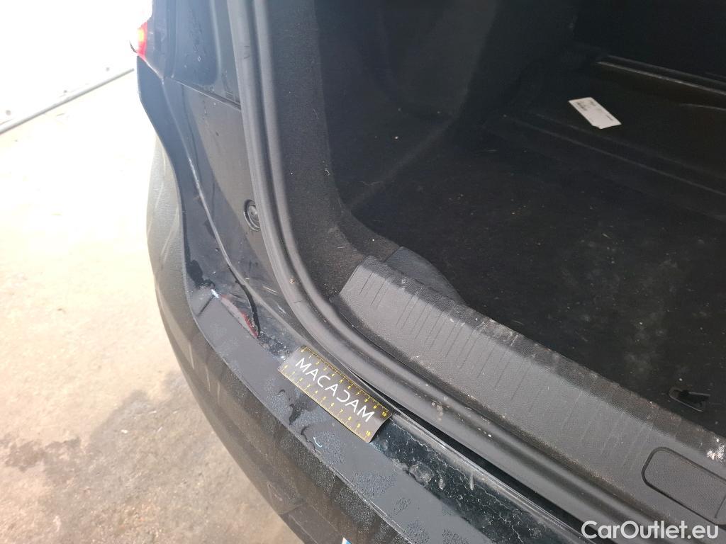  Citroen  C4  X Feel Pack 1.2 PureTech 130CV BVA8 6E #4