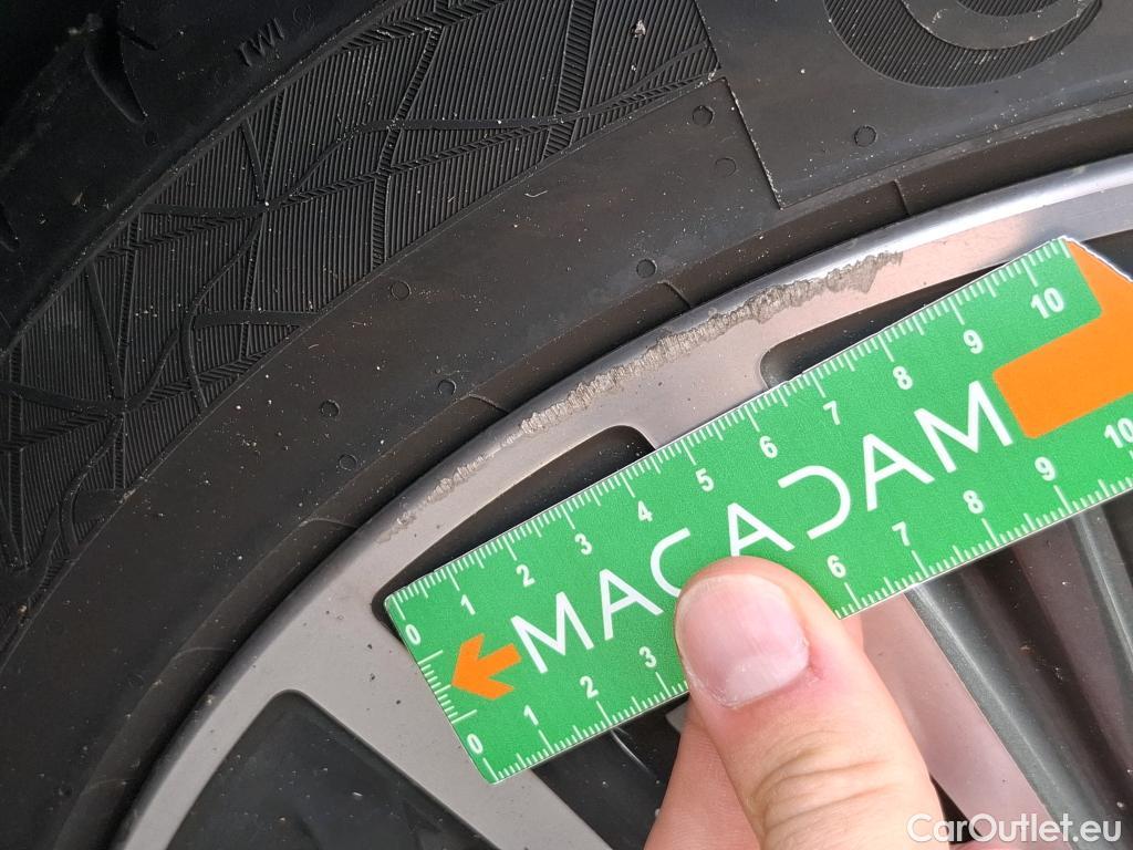  Bmw  Serie 1 BMW Série 1 / 2019 / 5P / Berline 116i DKG7 Business Design #6