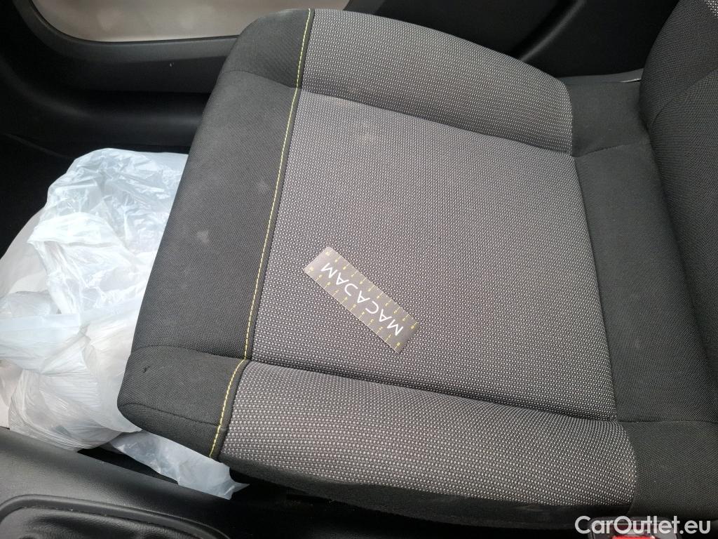  Citroen  C3  Société Feel 1.2 PureTech 80CV BVM5 E6dT #2