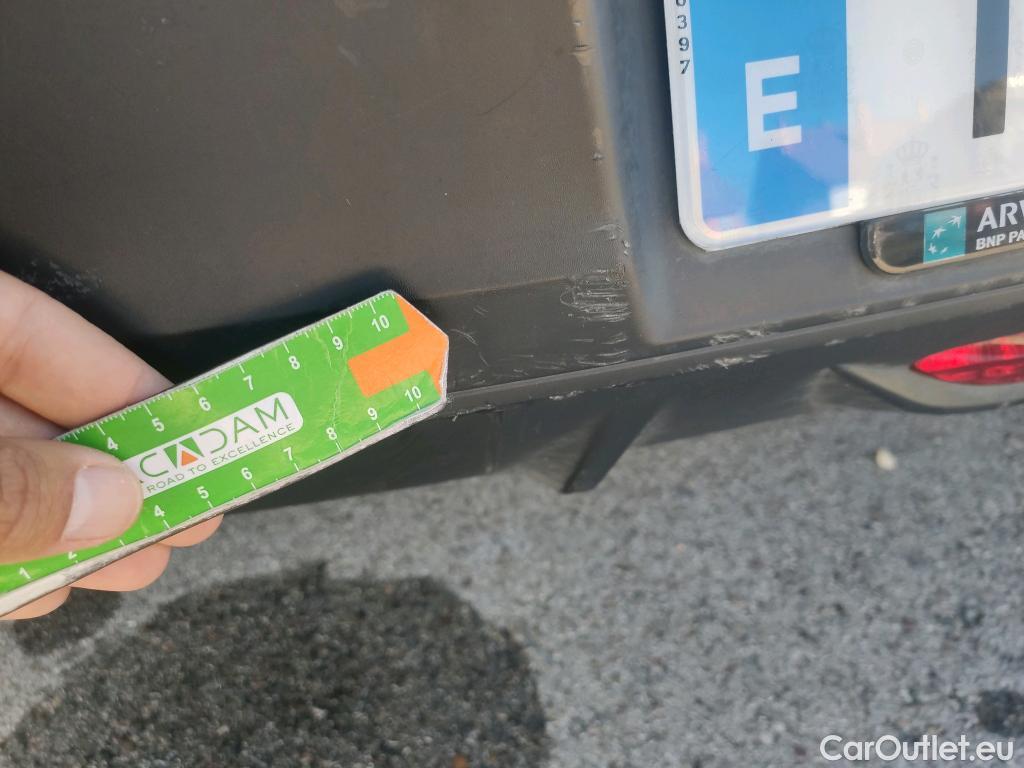  Peugeot  208 PEUGEOT  / 2019 / 5P / berlina con portón BlueHDi 73kW (100CV) Active Pack (AC) #12