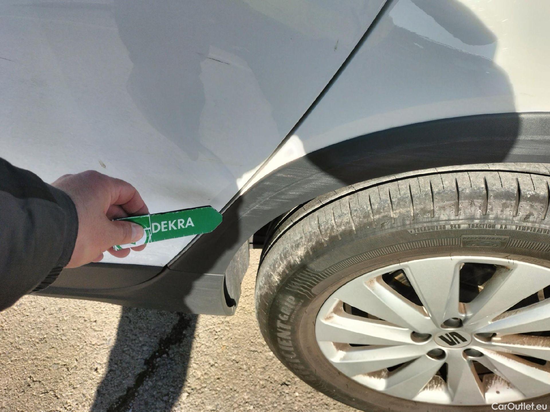  Seat  Arona  Style Special Edition 1.0 TSI 115CV AT7 E6d #25