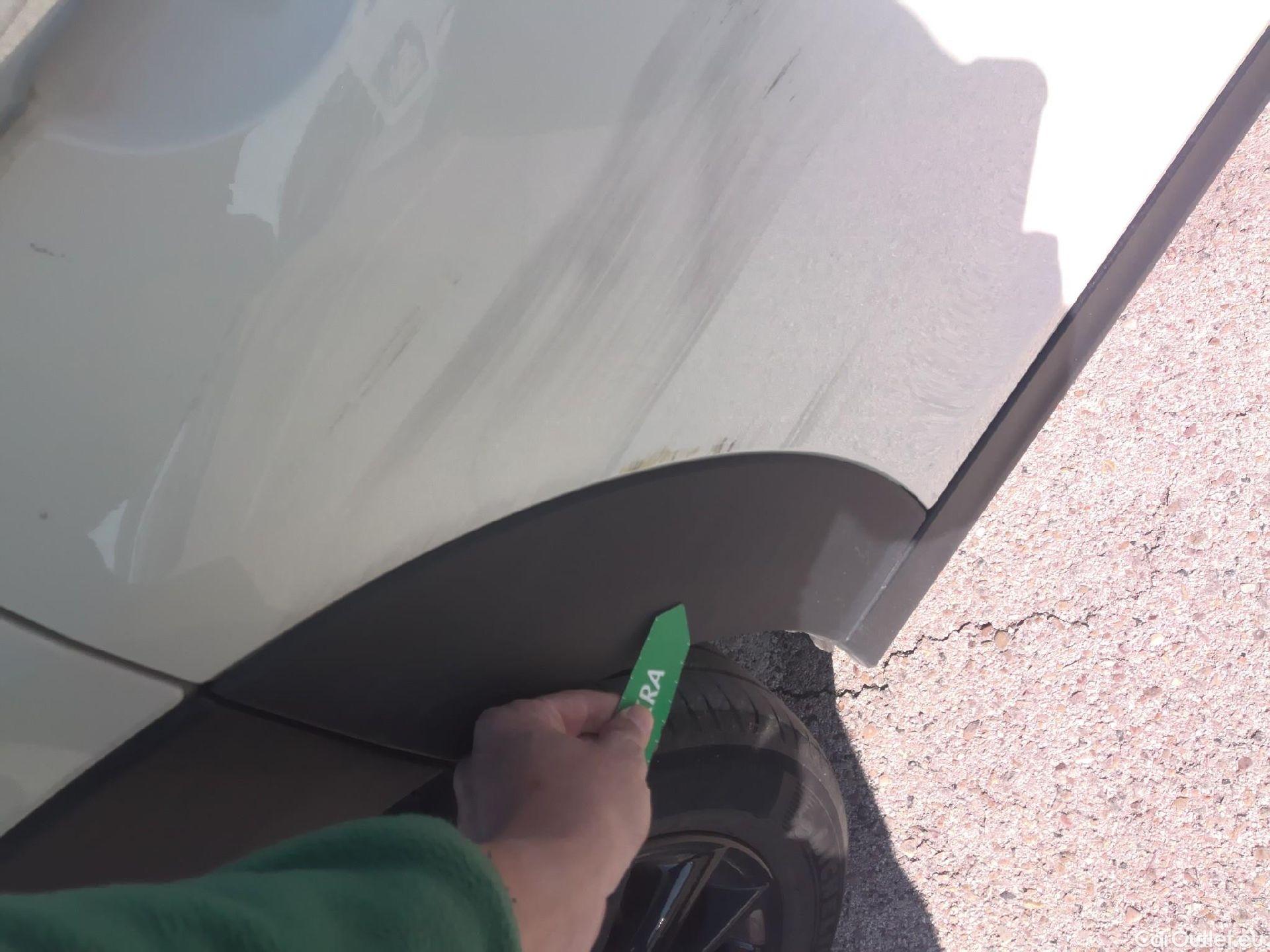  Mini  Cooper MINI MINI / 2014 / 5P / berlina con portón ONE 5 PUERTAS (CX) #21