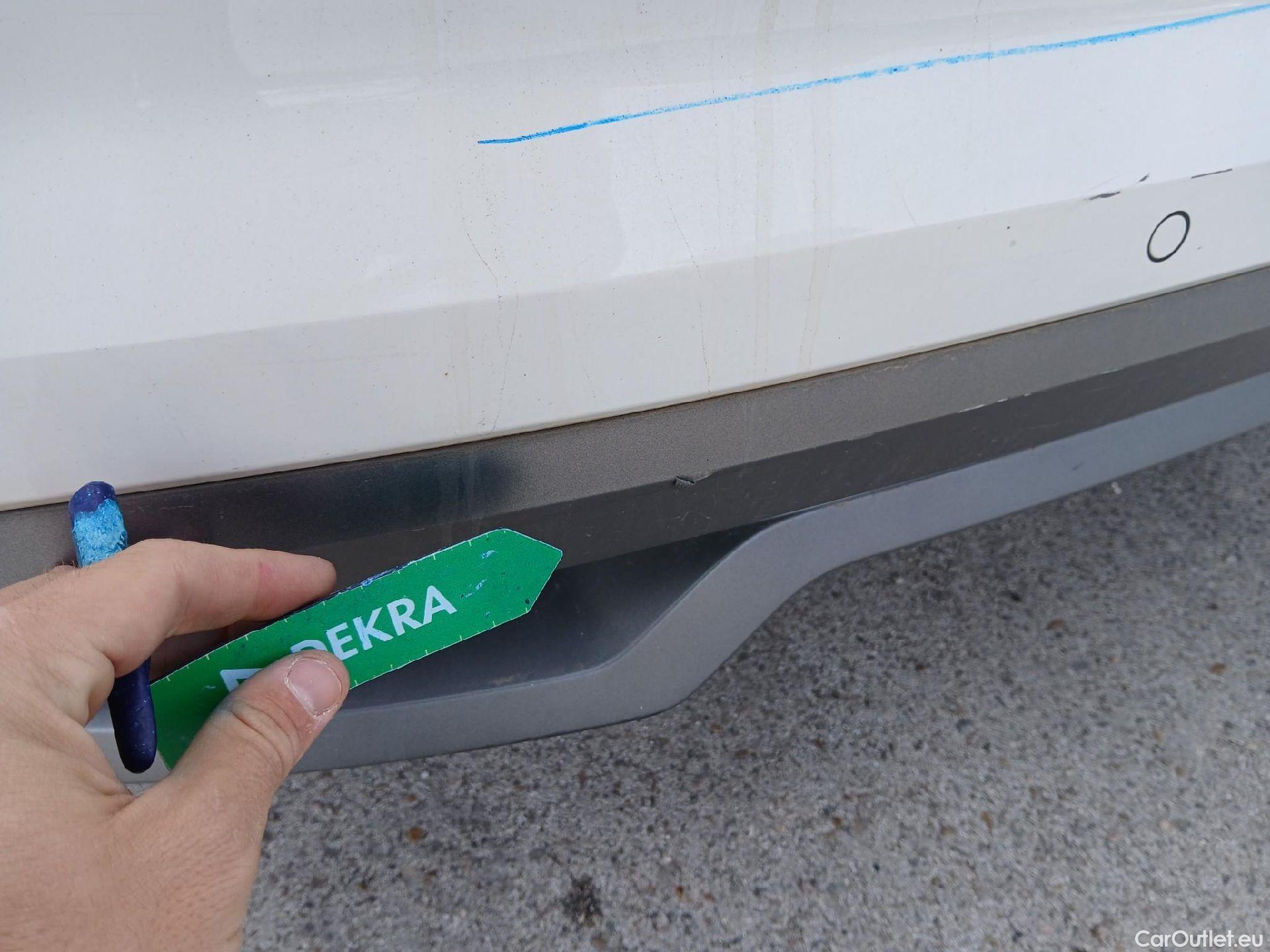  Skoda  KAMIQ SKODA  1.0 TSI 81kW (110CV) DSG Ambition #23