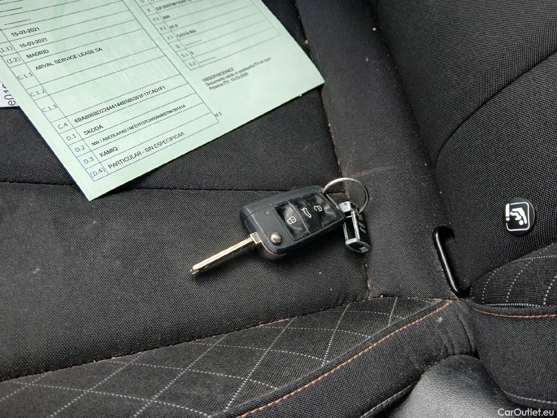  Skoda  KAMIQ SKODA  1.0 TSI 81kW (110CV) DSG Ambition #1