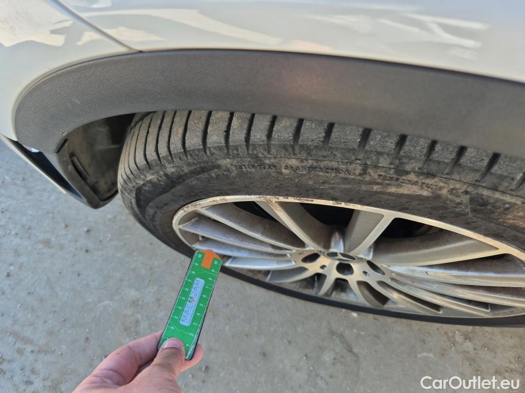  Mercedes  G-Klasee MERCEDES-BENZ Clase GLC / 2019 / 5P / todoterreno GLC 220 d 4MATIC #4