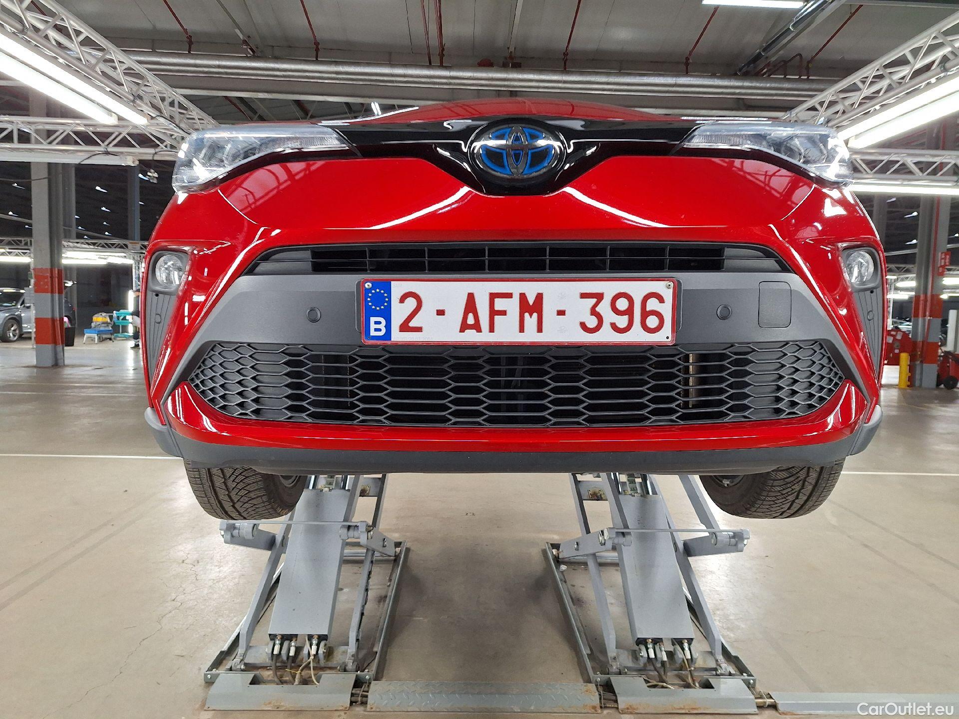  Toyota  C-HR Toyota,  '16, Toyota  1.8 VVT i-Hybrid C-Lub Bi-Tone E-CVT 5 #9