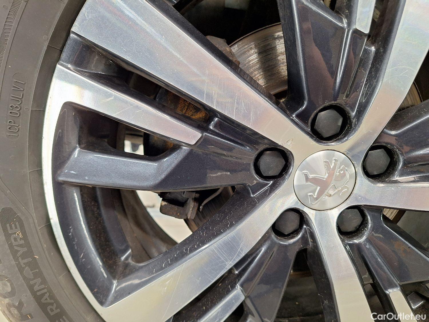  Peugeot  3008 Peugeot,  '16, Peugeot  1.5 BlueHDi 96kW S&S EAT8 GT Line 5d #15