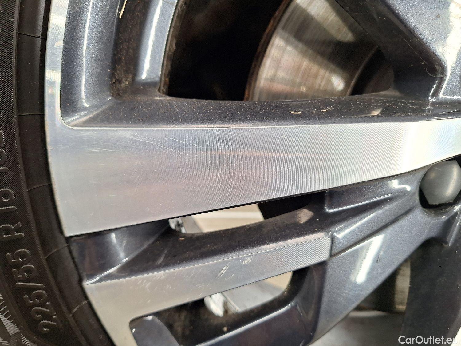  Peugeot  3008 Peugeot,  '16, Peugeot  1.5 BlueHDi 96kW S&S EAT8 GT Line 5d #6