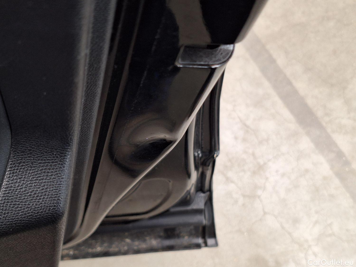  Peugeot  3008 Peugeot,  '16, Peugeot  1.5 BlueHDi 96kW S&S EAT8 GT Line 5d #37