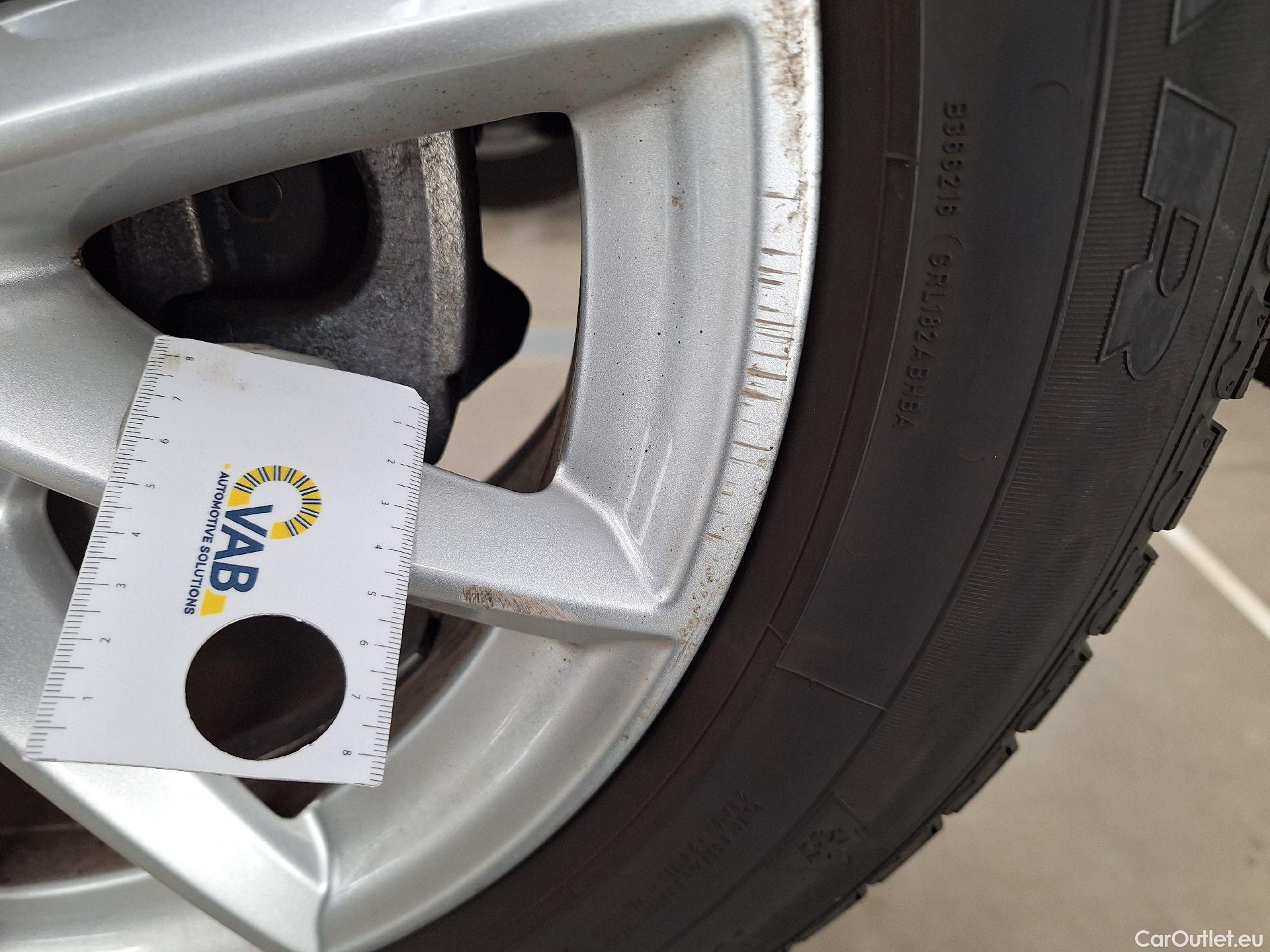  Bmw  X1 BMW,  FL'19, BMW  sDrive16dA (85 kW) 5d #20