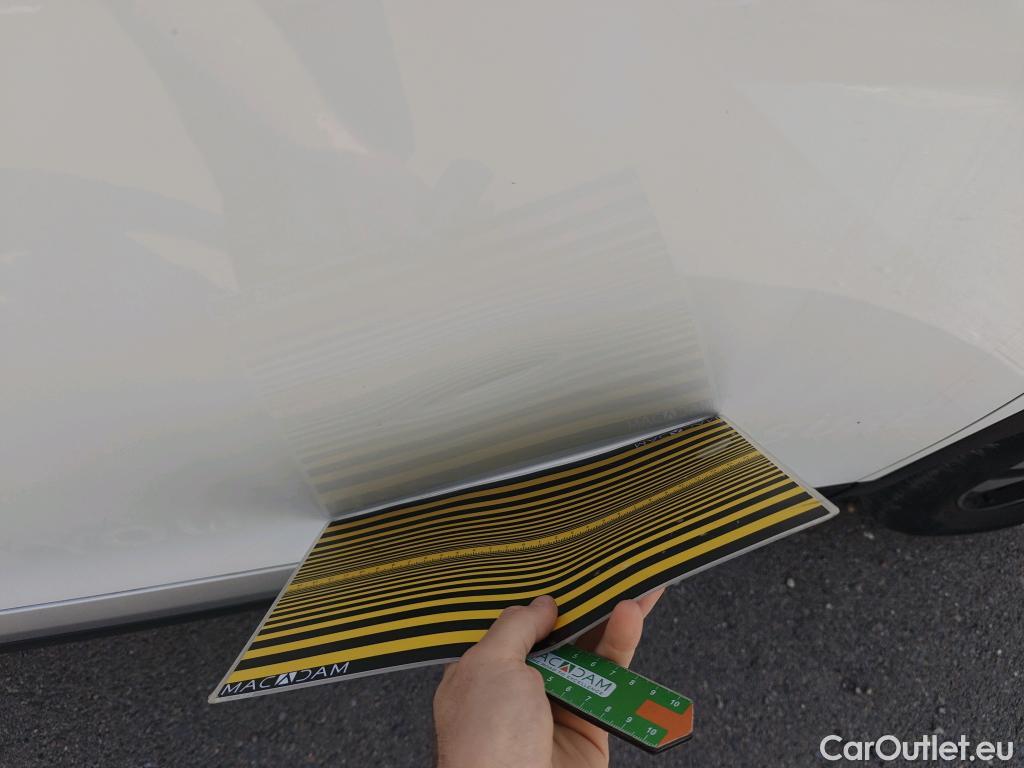  Peugeot  2008 PEUGEOT  / 2019 / 5P / todoterreno Allure BlueHDI 81kW (110CV) #2