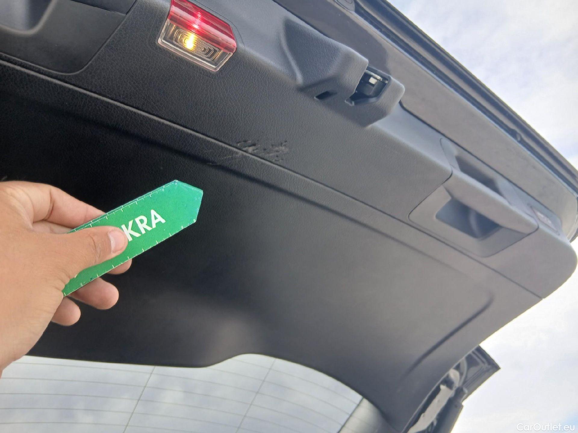  Mercedes  GLB MERCEDES-BENZ  / 2019 / 5P / todoterreno 2.0  200 D DCT 110KW (150CV) #5