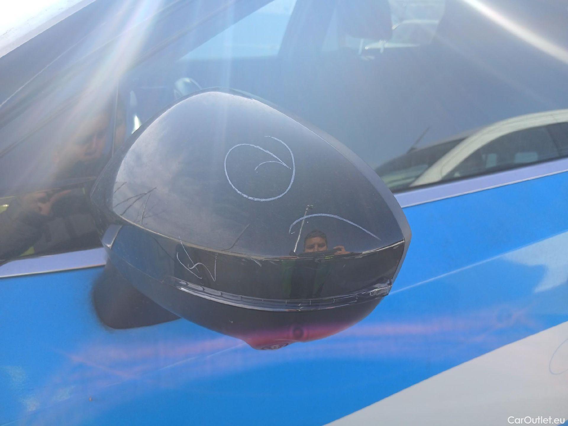  Nissan  Qashqai NISSAN  / 2021 / 5P / todoterreno DIG-T 116kW Xtronic N-Connecta #18