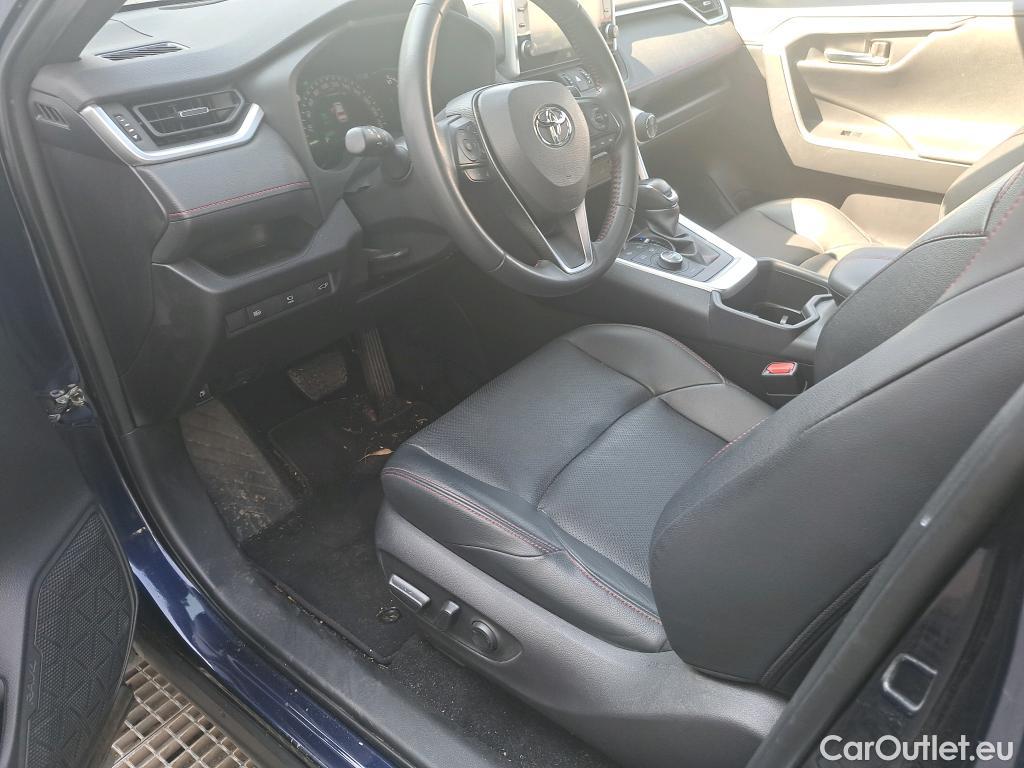  Toyota  RAV4 TOYOTA  / 2018 / 5P / todoterreno 2.5l PLUG-IN 300PH (e-CVT) Style Plus #12