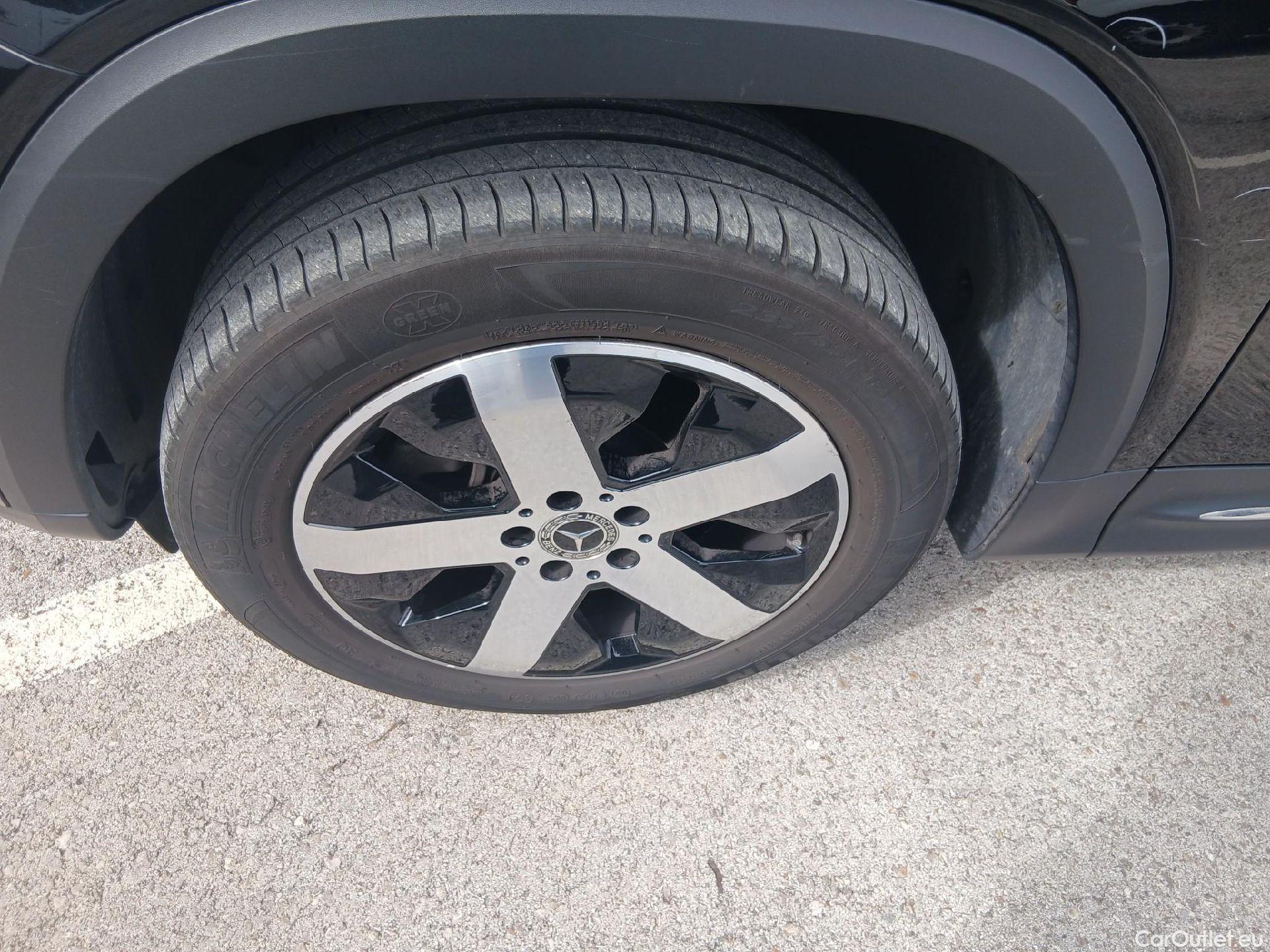  Mercedes  GLB MERCEDES-BENZ  / 2019 / 5P / todoterreno 2.0  200 D DCT 110KW (150CV) #2