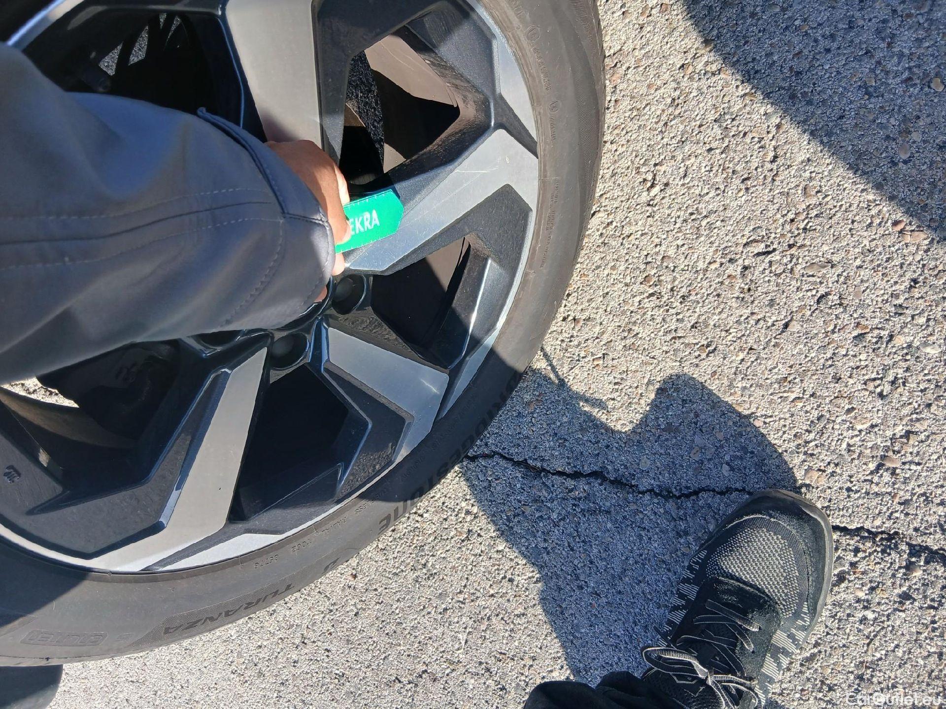  Nissan  Qashqai NISSAN  / 2021 / 5P / todoterreno DIG-T 116kW Xtronic N-Connecta #34