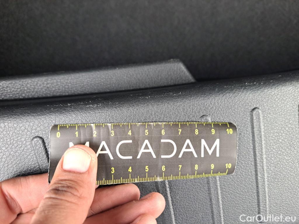  Land Rover  Discovery NISSAN Juke / 2019 / 5P / Crossover DIG-T 114 BVM6 Business Edition #16