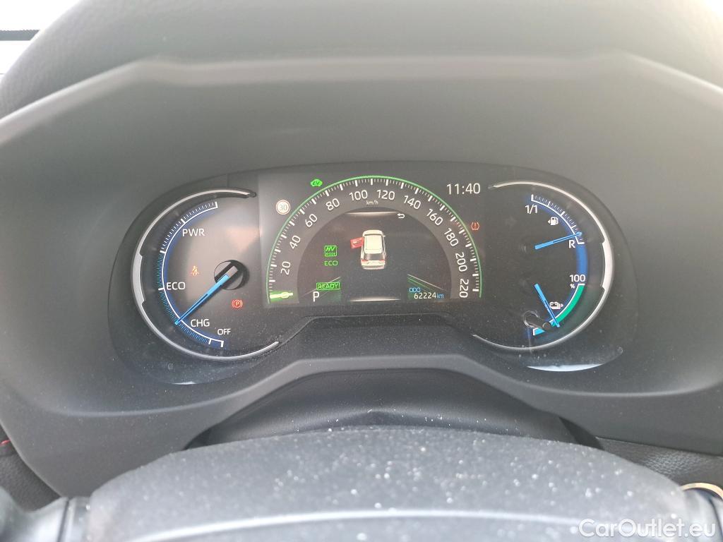  Toyota  RAV4 TOYOTA  / 2018 / 5P / todoterreno 2.5l PLUG-IN 300PH (e-CVT) Style Plus #35