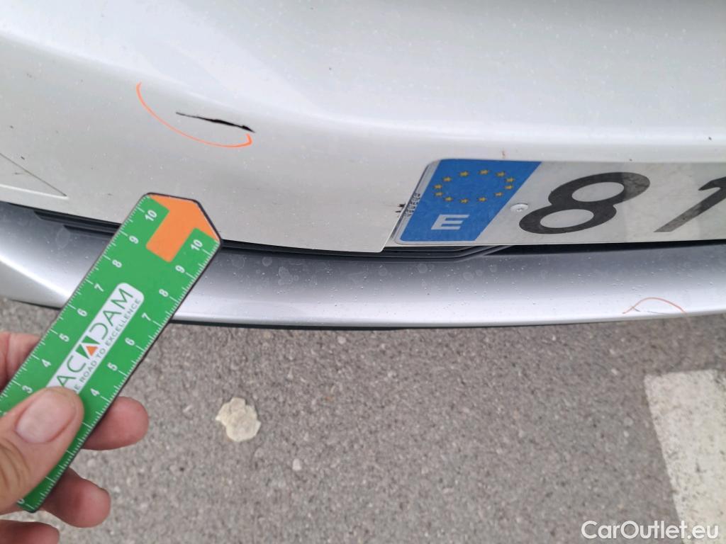  Peugeot  5008 PEUGEOT  / 2020 / 5P / todoterreno 1.5 BlueHDi 96kW (130CV) S&S Allure EAT8 #13