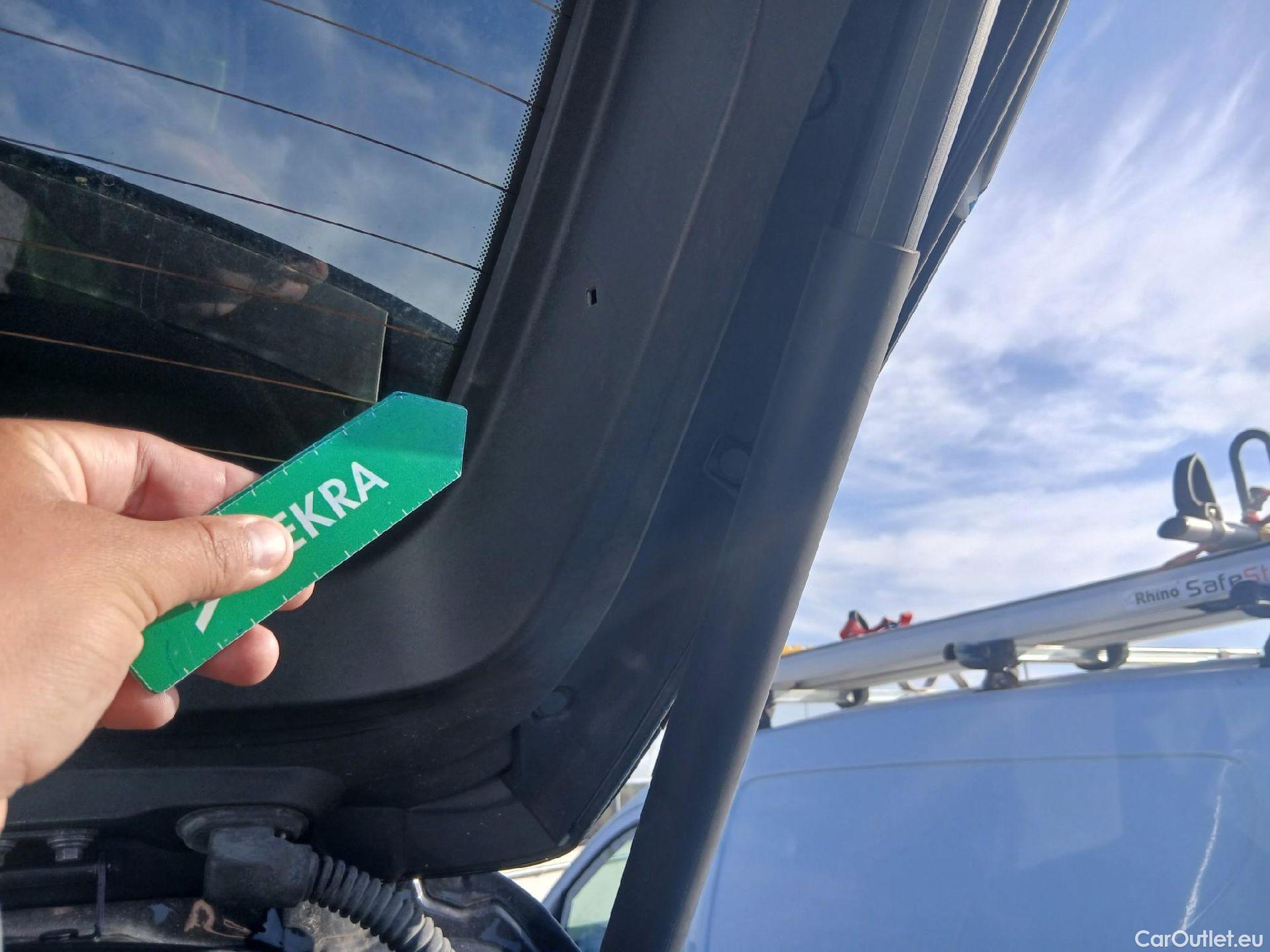  Nissan  Qashqai NISSAN  / 2021 / 5P / todoterreno DIG-T 116kW Xtronic N-Connecta #3