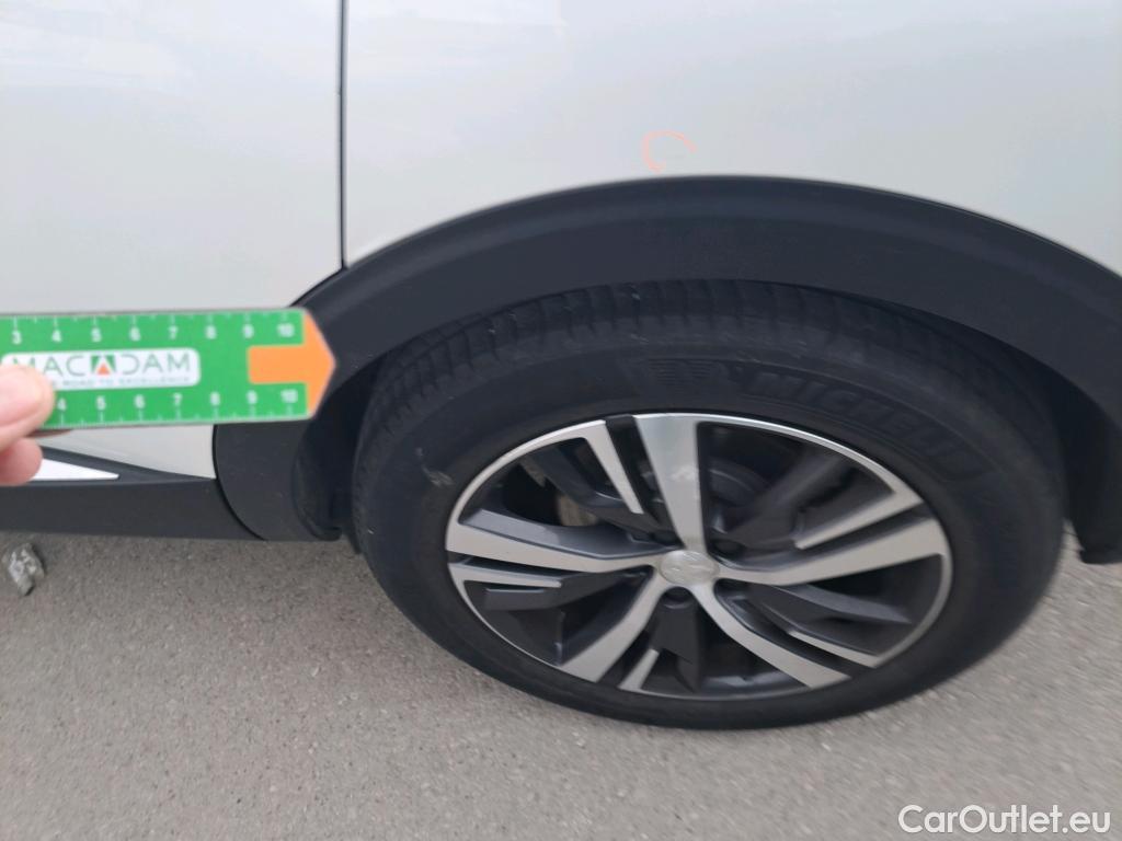  Peugeot  5008 PEUGEOT  / 2020 / 5P / todoterreno 1.5 BlueHDi 96kW (130CV) S&S Allure EAT8 #1