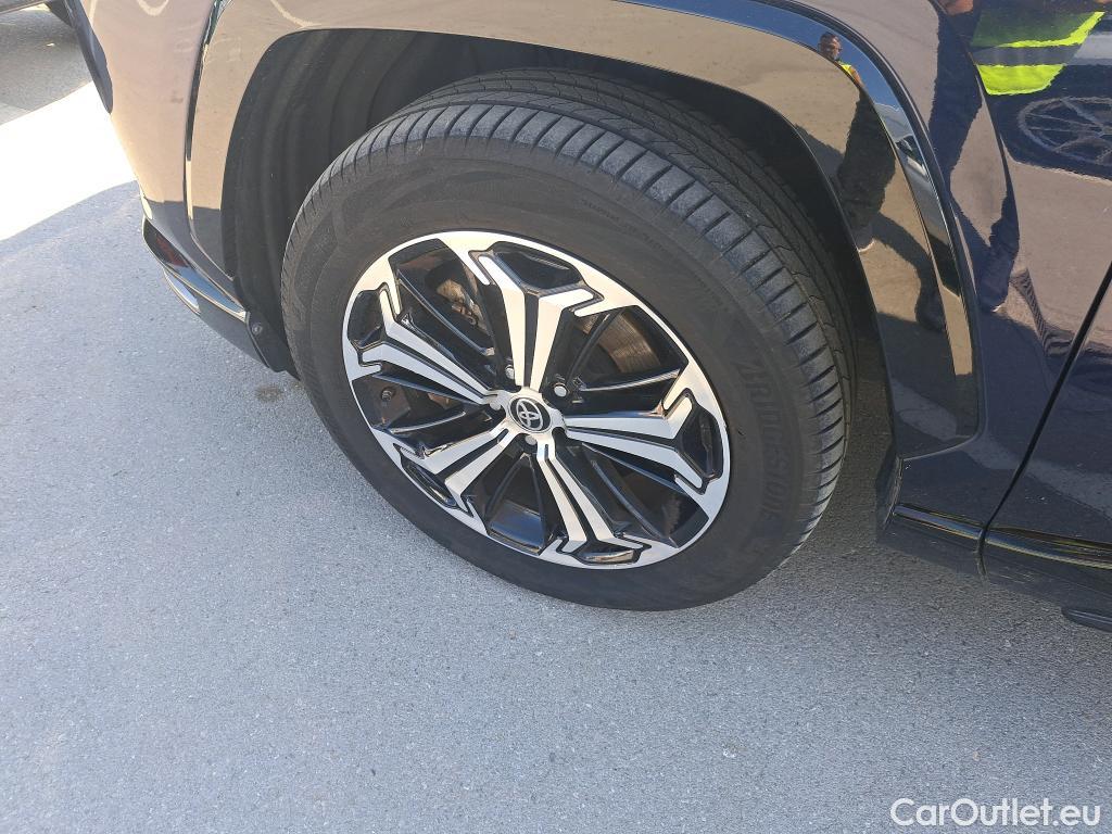  Toyota  RAV4 TOYOTA  / 2018 / 5P / todoterreno 2.5l PLUG-IN 300PH (e-CVT) Style Plus #33