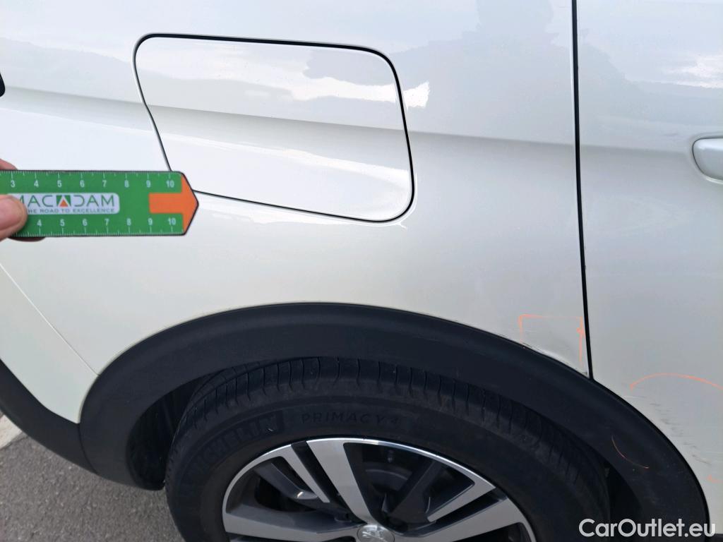  Peugeot  5008 PEUGEOT  / 2020 / 5P / todoterreno 1.5 BlueHDi 96kW (130CV) S&S Allure EAT8 #7