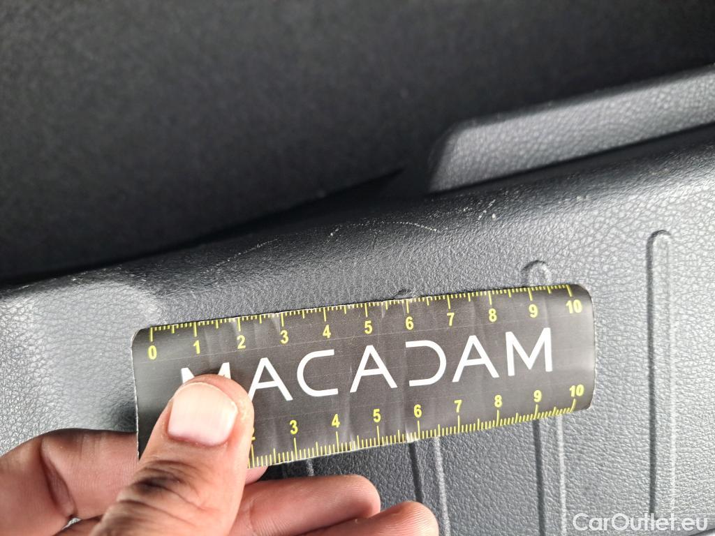  Land Rover  Discovery NISSAN Juke / 2019 / 5P / Crossover DIG-T 114 BVM6 Business Edition #17