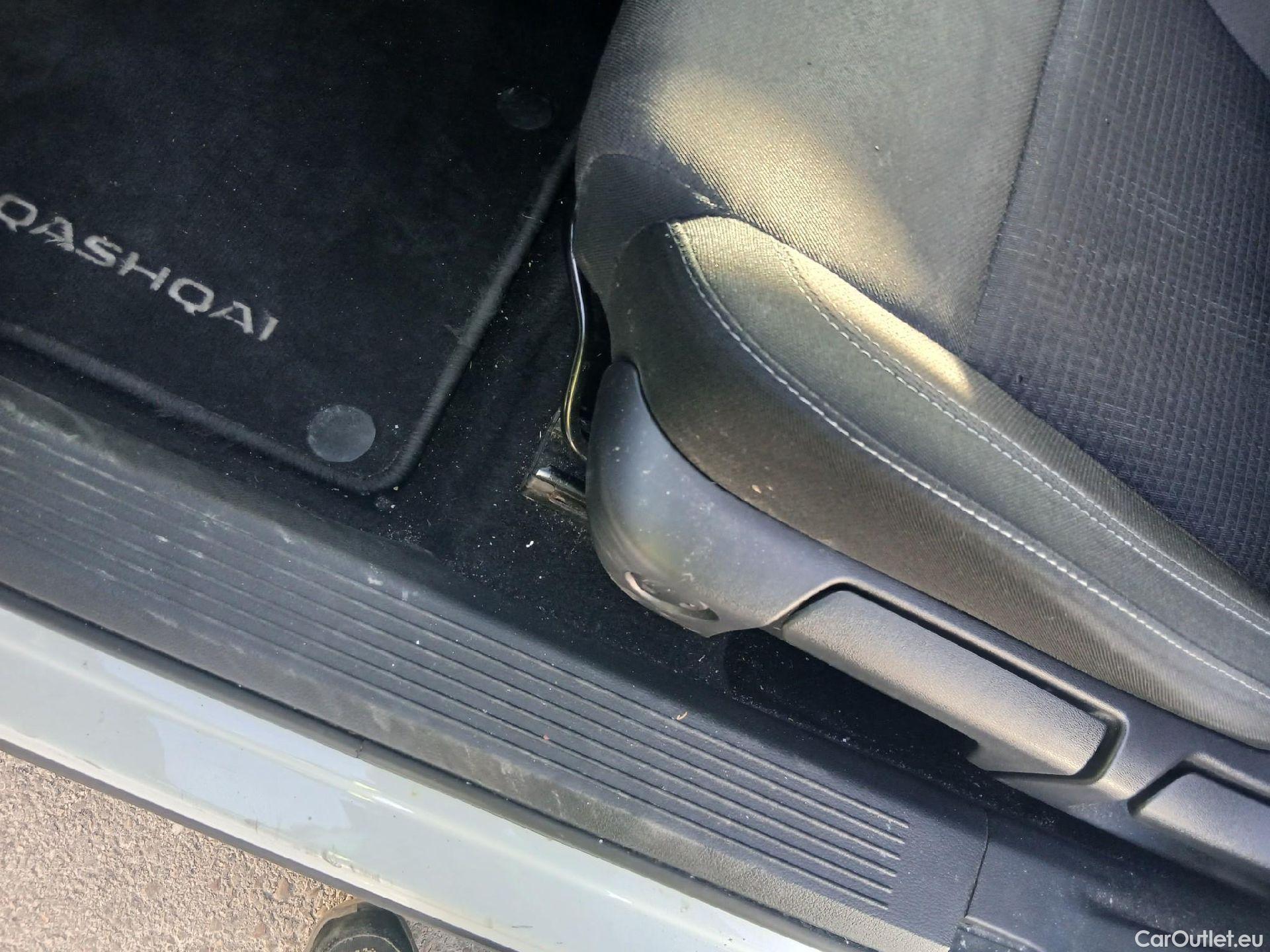  Nissan  Qashqai NISSAN  / 2021 / 5P / todoterreno DIG-T 116kW Xtronic N-Connecta #6