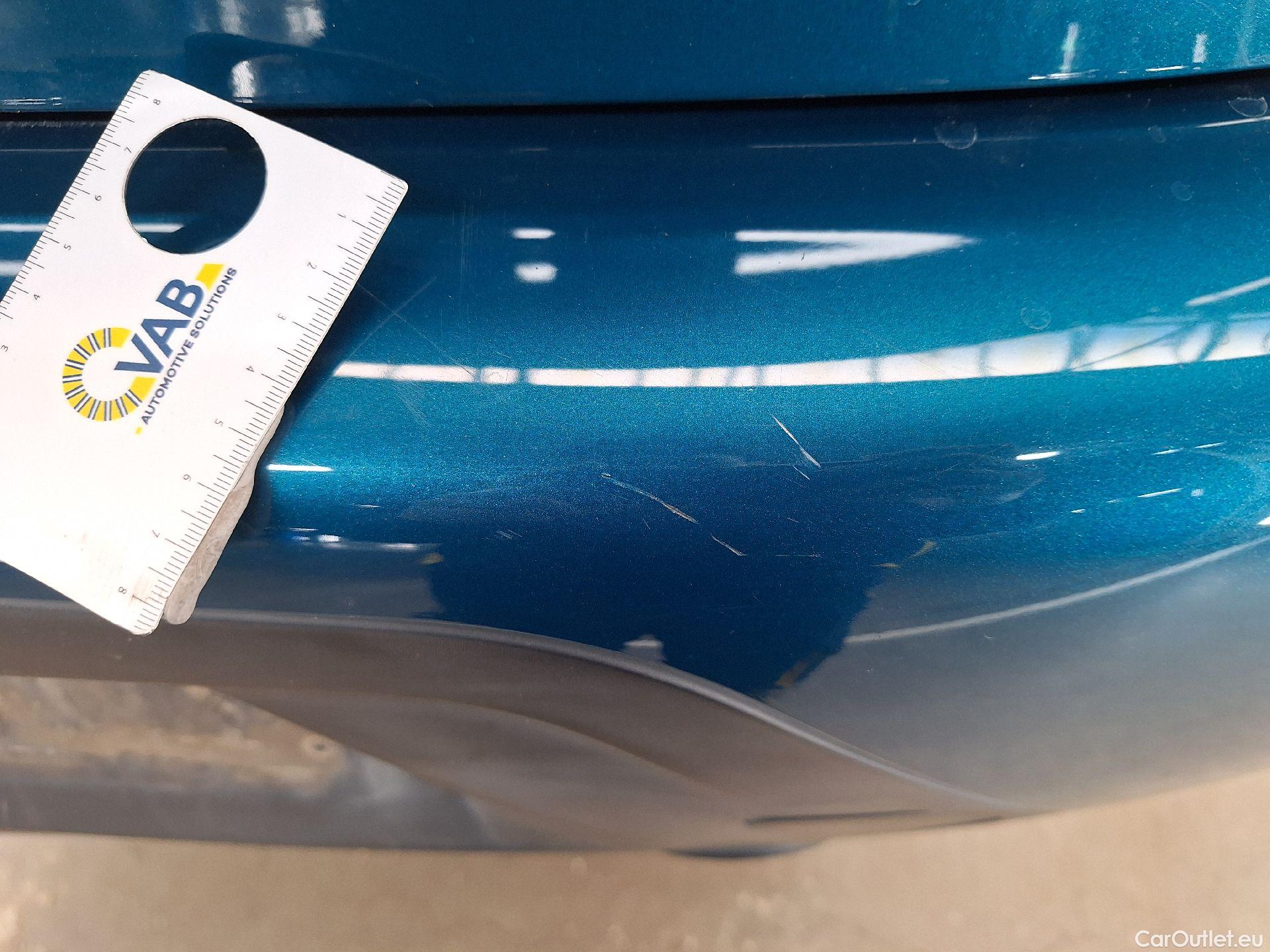  Citroen  DS3 DS,  CB '19, DS 3 Crossback PureTech 100 Manual Chic 5d #9