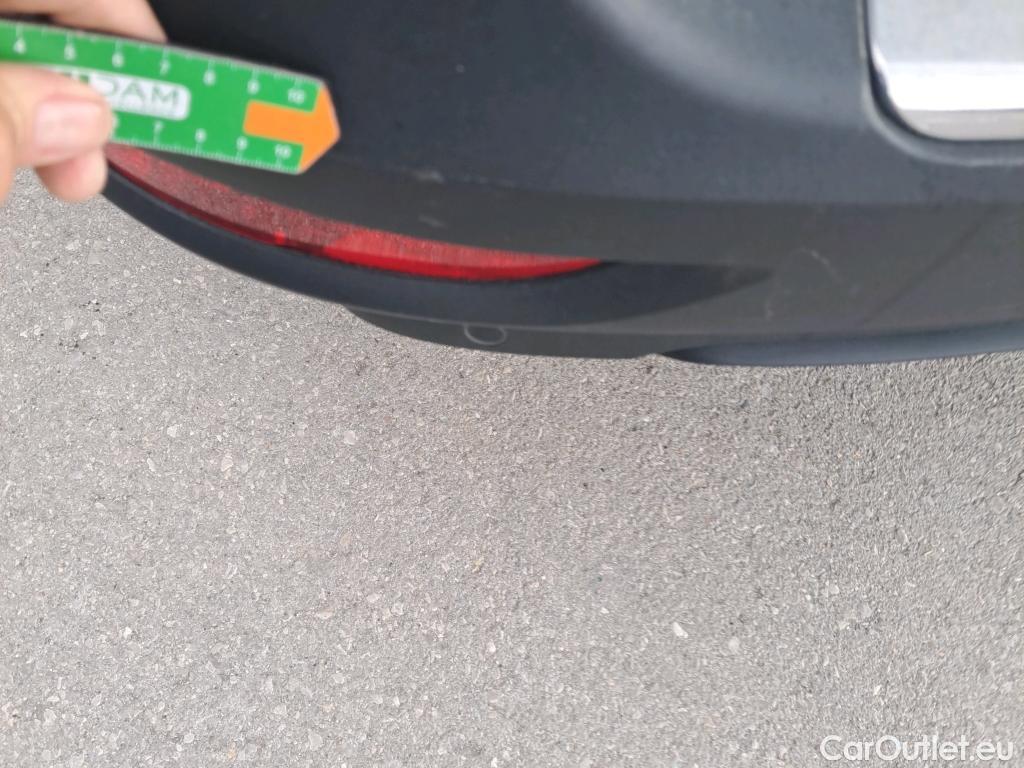  Peugeot  5008 PEUGEOT  / 2020 / 5P / todoterreno 1.5 BlueHDi 96kW (130CV) S&S Allure EAT8 #17